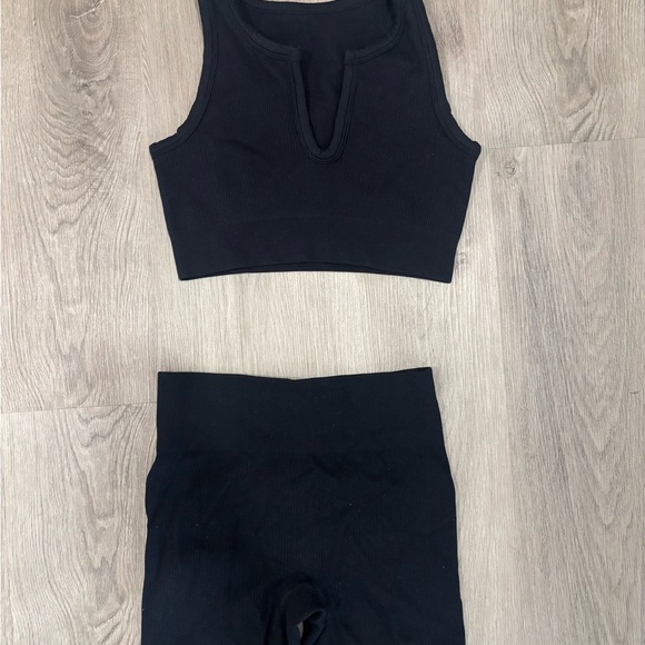 2 piece workout set -black - sz M - Picture 1 of 2